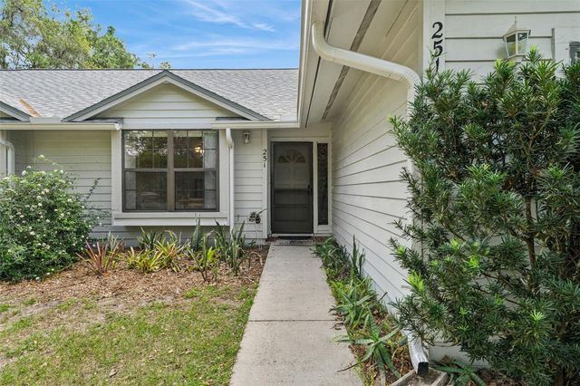 251 AVENUE E, Chuluota, FL 32766