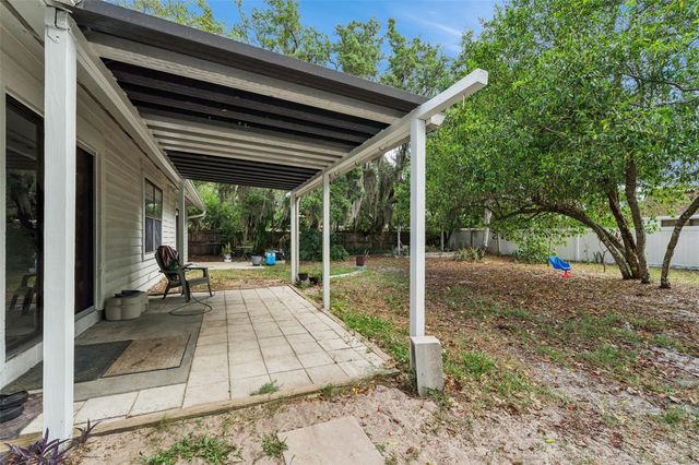 251 AVENUE E, Chuluota, FL 32766