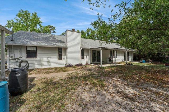 251 AVENUE E, Chuluota, FL 32766