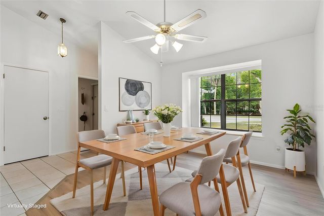 251 AVENUE E, Chuluota, FL 32766