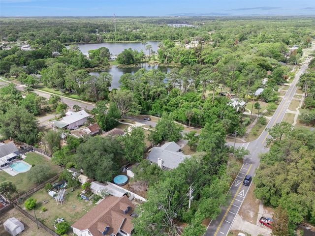 251 AVENUE E, Chuluota, FL 32766