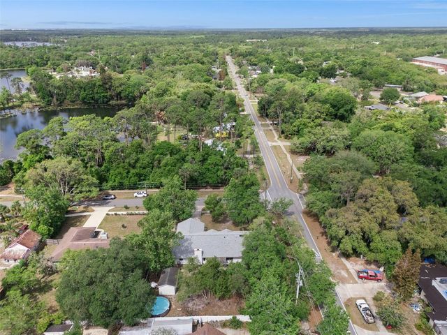 251 AVENUE E, Chuluota, FL 32766