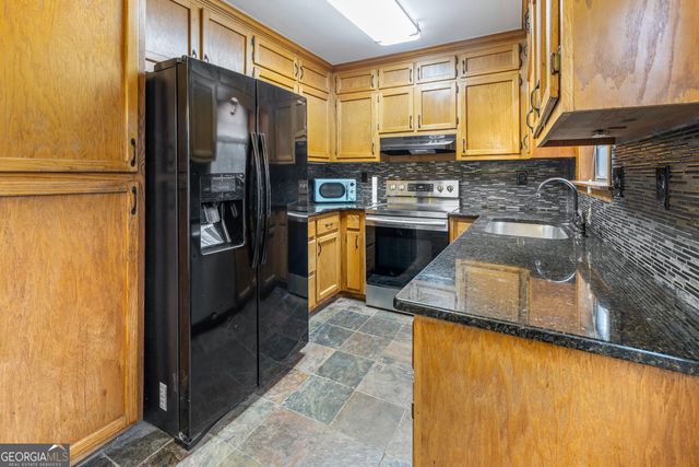 132 Bleeker Street, Lawrenceville, GA 30044