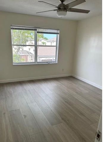 10535 NW 57th Street, Coral Springs, FL 33076