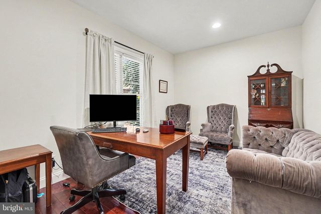 304 E MAIN ST, Annville, PA 17003
