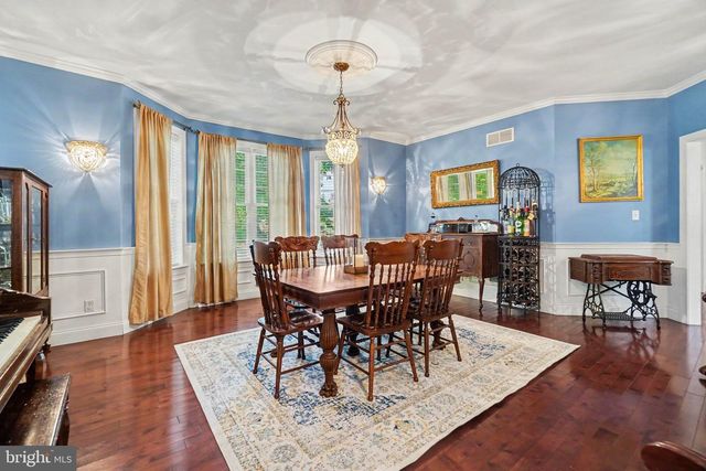 304 E MAIN ST, Annville, PA 17003
