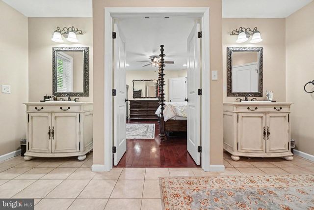 304 E MAIN ST, Annville, PA 17003