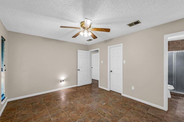 1728 Dolphin Drive, Seabrook, TX 77586