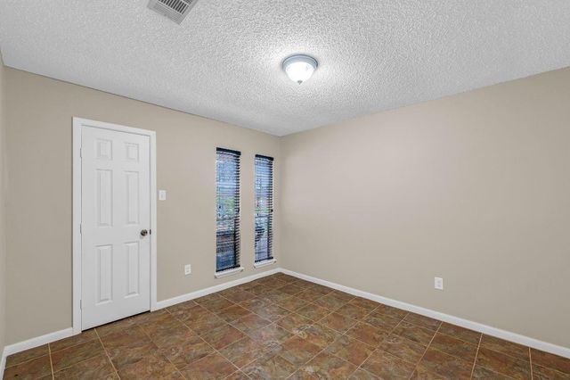 1728 Dolphin Drive, Seabrook, TX 77586