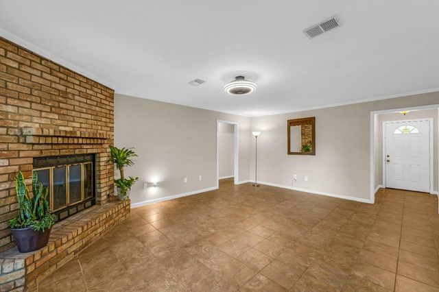 1728 Dolphin Drive, Seabrook, TX 77586