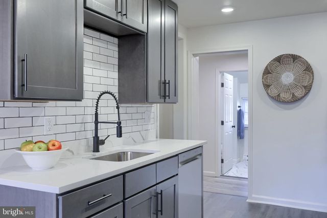 714 PLANE ST, Columbia, PA 17512