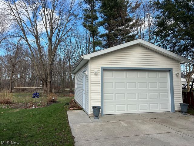 366 Old Main Road, Conneaut, OH 44030