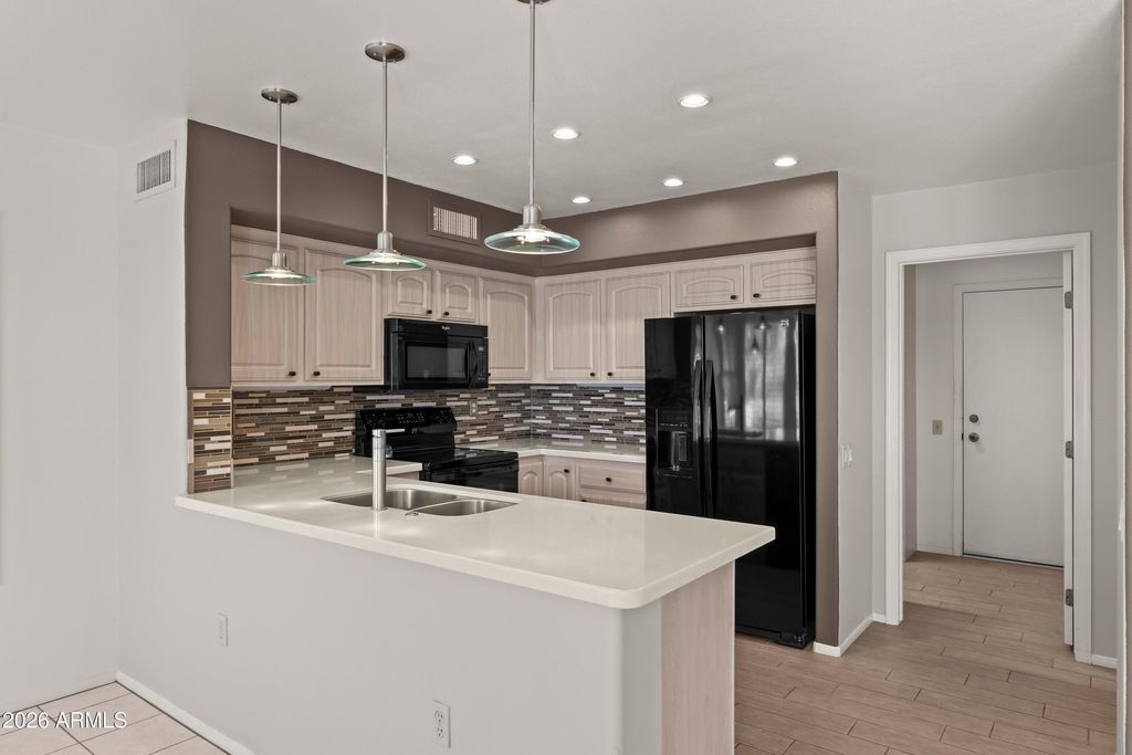 14817 W HERITAGE Drive, Sun City West, AZ 85375 — photo 4