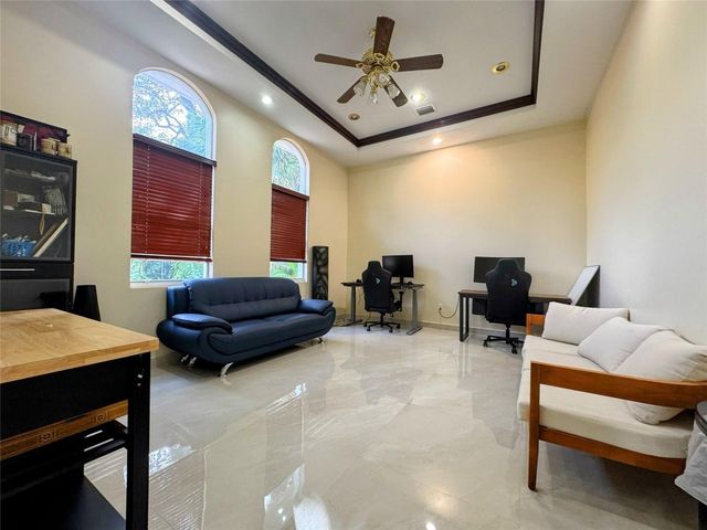 5981 SW 37th Terrace, Fort Lauderdale, FL 33312