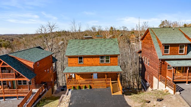 684 Stockton Drive, Sevierville, TN 37876