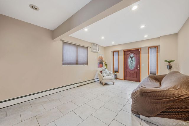 818 Nicolls Road, Deer Park, NY 11729