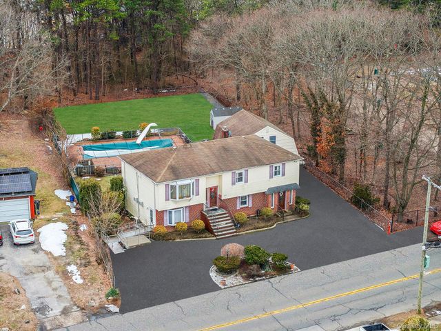 818 Nicolls Road, Deer Park, NY 11729