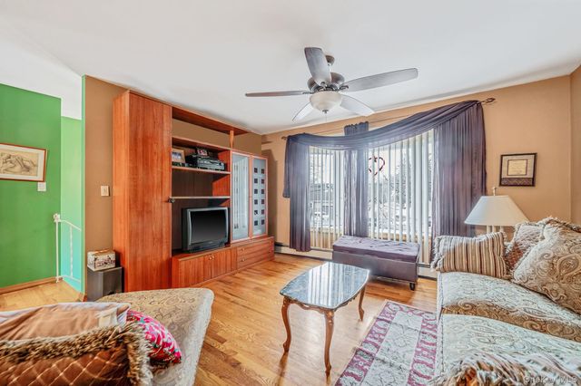 818 Nicolls Road, Deer Park, NY 11729