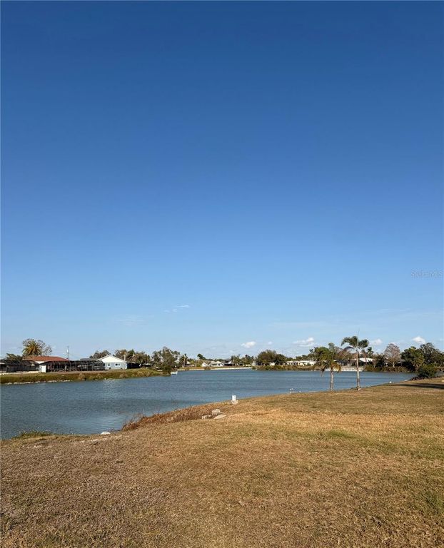 Image 2 of property listing at 303 SHAMROCK BOULEVARD, Venice, FL 34293