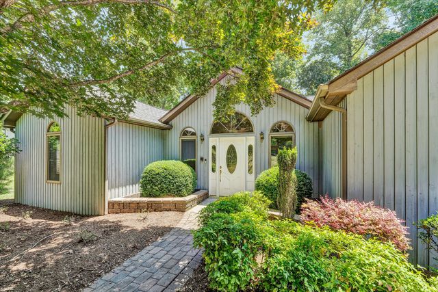 274 Woodbrook RD, Moneta, VA 24121