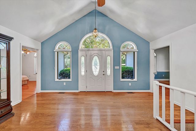 274 Woodbrook RD, Moneta, VA 24121
