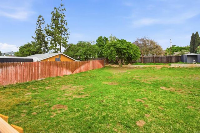 1647 Peerless Drive, El Cajon, CA 92021