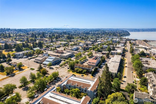 21937 7th Avenue S #213, Des Moines, WA 98198