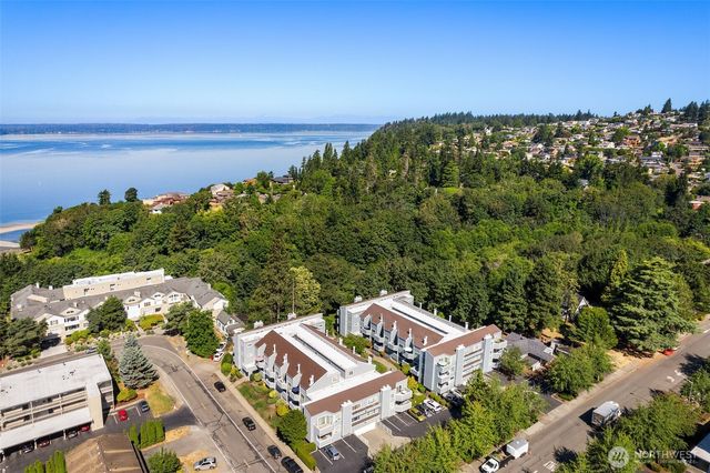 21937 7th Avenue S #213, Des Moines, WA 98198