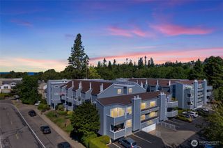 21937 7th Avenue S #213, Des Moines, WA 98198