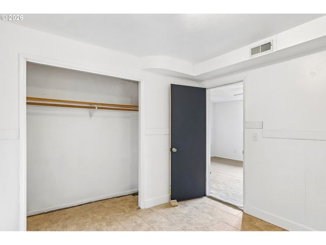 7017 Ne 2ND Ave, Vancouver, WA 98665