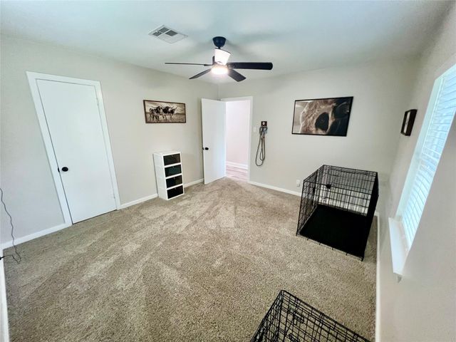 1217 18th Avenue N, Texas City, TX 77590