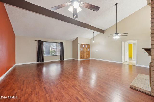 2201 W UTOPIA Road, Phoenix, AZ 85027