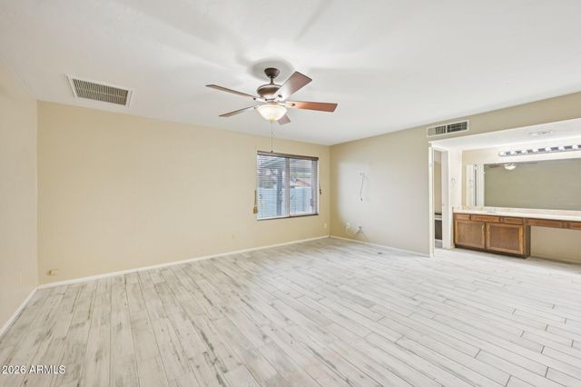 2201 W UTOPIA Road, Phoenix, AZ 85027