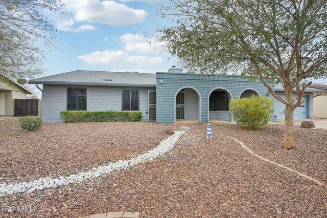 2201 W UTOPIA Road, Phoenix, AZ 85027