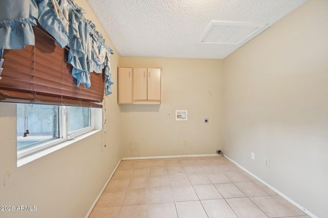 2201 W UTOPIA Road, Phoenix, AZ 85027