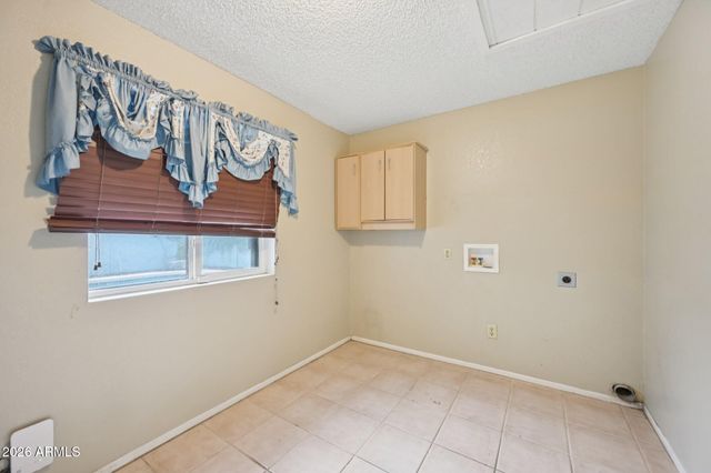 2201 W UTOPIA Road, Phoenix, AZ 85027