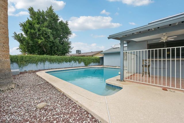 2201 W UTOPIA Road, Phoenix, AZ 85027