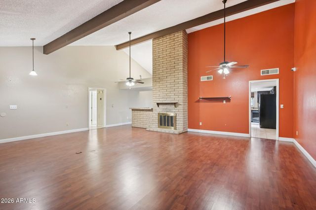 2201 W UTOPIA Road, Phoenix, AZ 85027