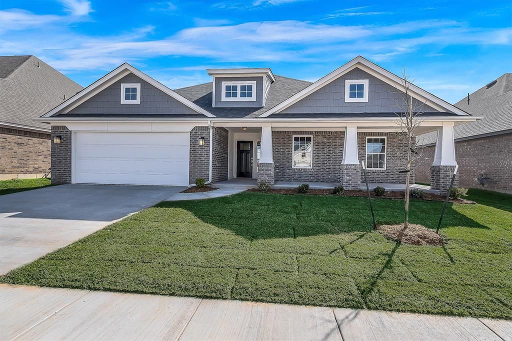 1417 SW 160th Street, Moore, OK 73170