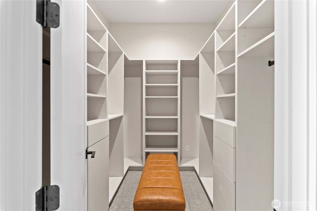 9604 Ridgeview Drive NW, Quincy, WA 98848