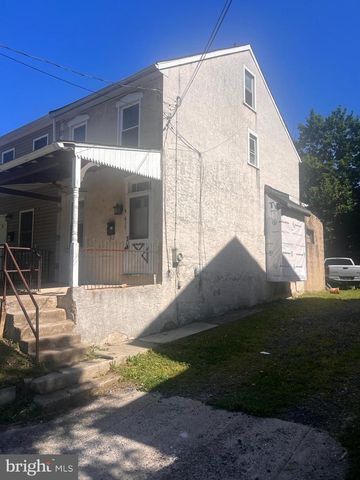 415 E CHESTNUT ST, Norristown, PA 19401