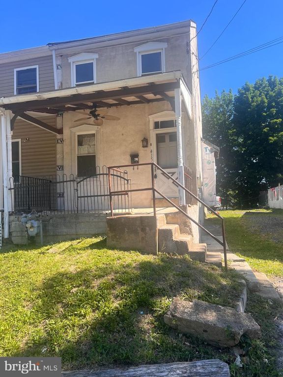 415 E CHESTNUT ST, Norristown, PA 19401
