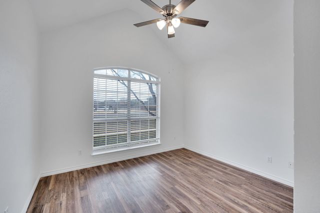 1102 Westminister Drive, Waxahachie, TX 75165