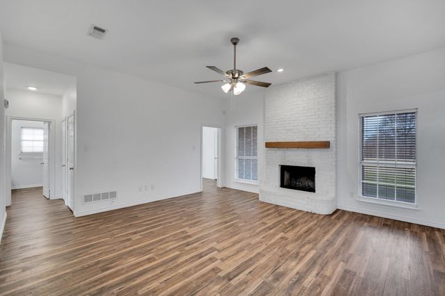 1102 Westminister Drive, Waxahachie, TX 75165