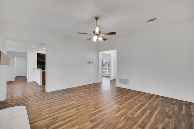 1102 Westminister Drive, Waxahachie, TX 75165