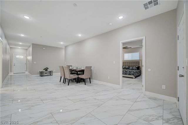 6132 Glacier Avenue, Las Vegas, NV 89156