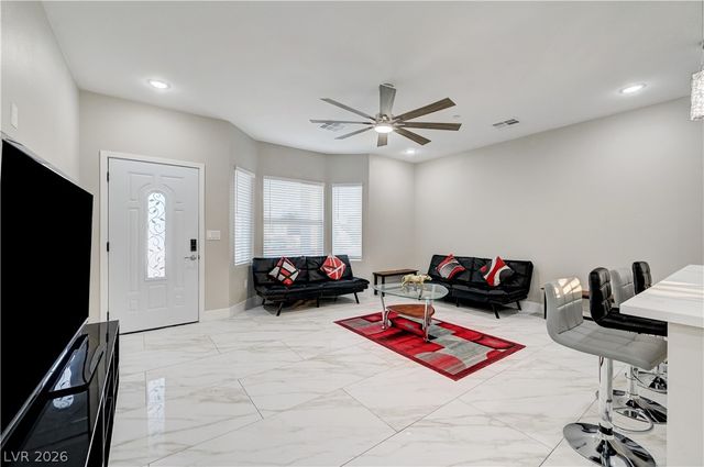 6132 Glacier Avenue, Las Vegas, NV 89156