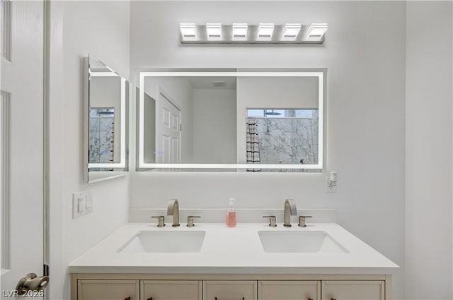 6132 Glacier Avenue, Las Vegas, NV 89156