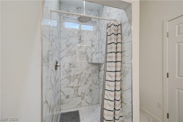 6132 Glacier Avenue, Las Vegas, NV 89156