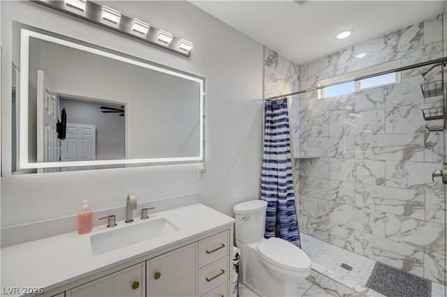 6132 Glacier Avenue, Las Vegas, NV 89156